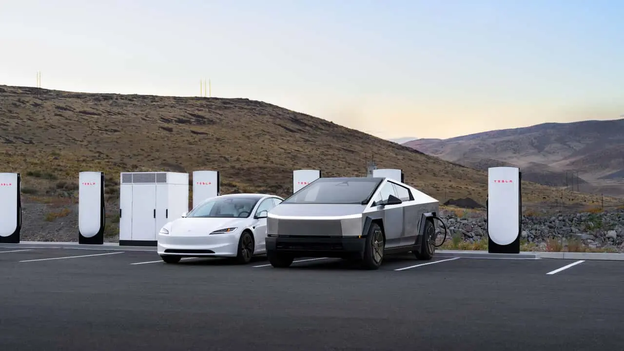 Tesla 500 kW Supercharger Açıldı: V4 Altyapısı Şarj Hızını Katladı